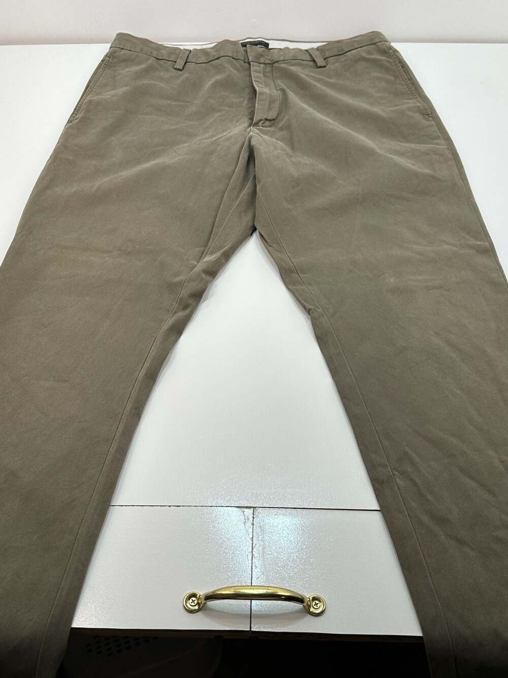 D117 Banana Republic Gavin Chino Pants Size 34x32 Khaki Cotton